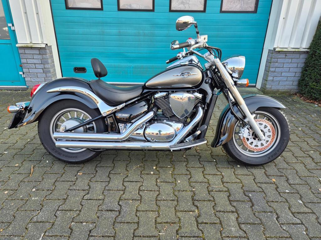 Suzuki Chopper C 800 Intruder LC Zeer netjes Cobra uitlaten