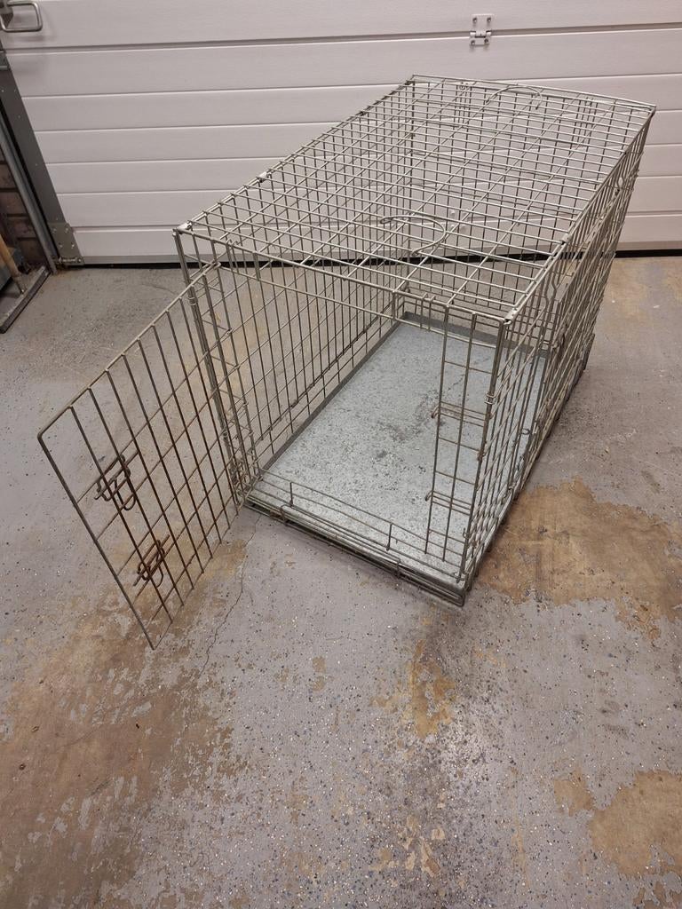 Honden bench, Dieren en Toebehoren, Hondenhokken, Ophalen of Verzenden, 75 tot 110 cm, Minder dan 65 cm