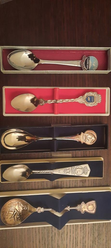 Souvenir en herdenkings lepeltjes, Ophalen, Nieuw, Metaal, Bestek