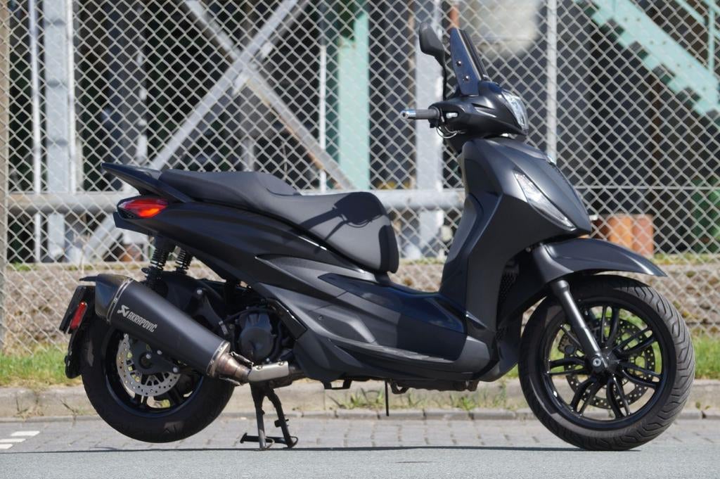 PIAGGIO BEVERLY 400 (bj 2023) 9,289 km Inruil mogel