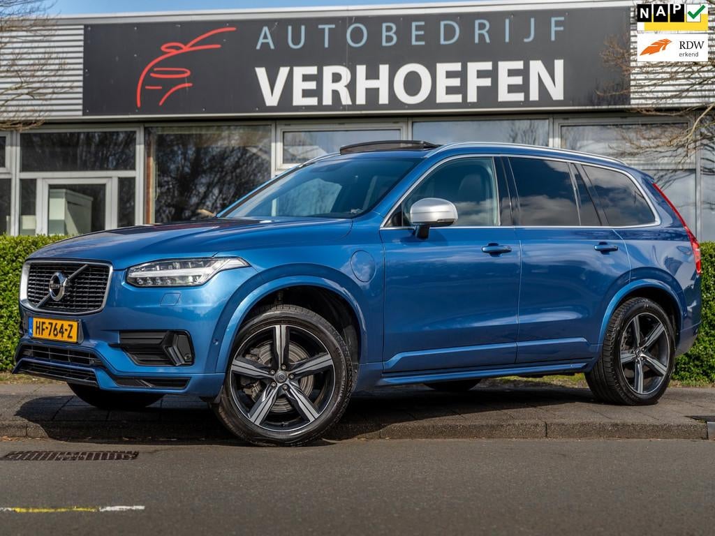 Volvo XC90 2.0 T8 Twin Engine AWD R-Design - 7 PERS - PANORA, Gebruikt, 1969 cc, 7 stoelen, Bedrijf