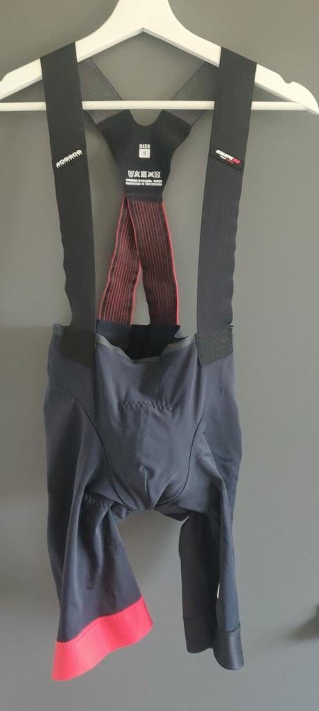 Assos Equipe RS 9 bib short small, Fietsen en Brommers, Fietsaccessoires | Fietskleding, Heren, Ophalen of Verzenden, Zo goed als nieuw