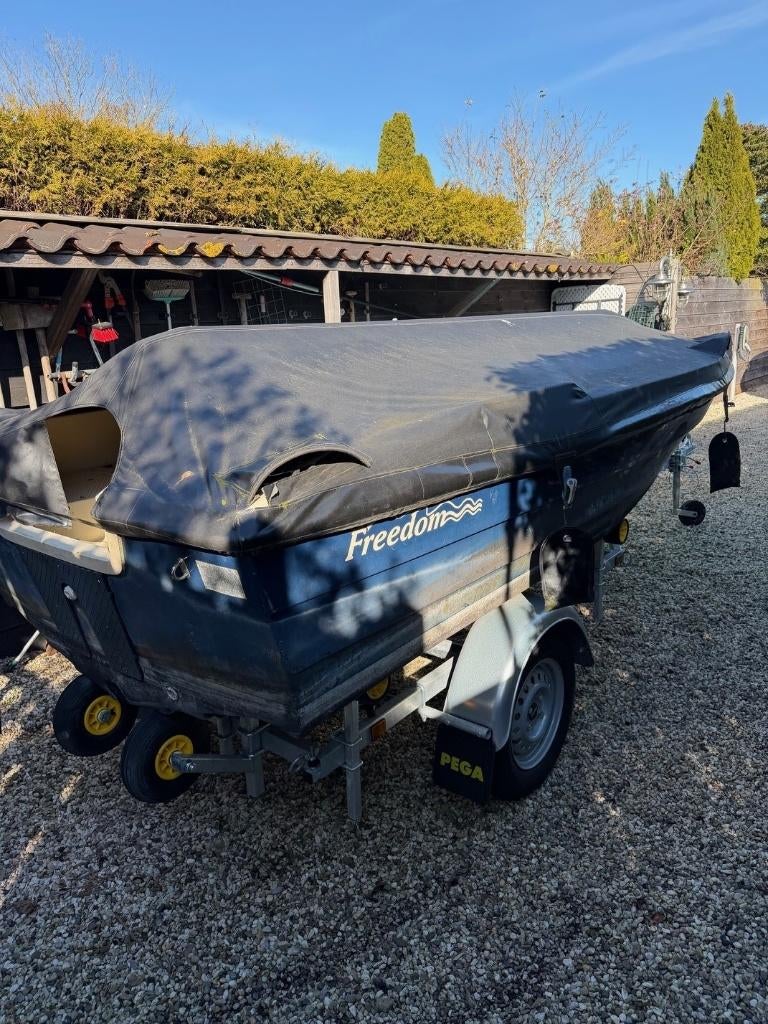 vis/toer boot met 6 pk. en trailer, Watersport en Boten, Vis- en Consoleboten, Ophalen, Gebruikt, Tot 10 pk, 3 tot 6 meter