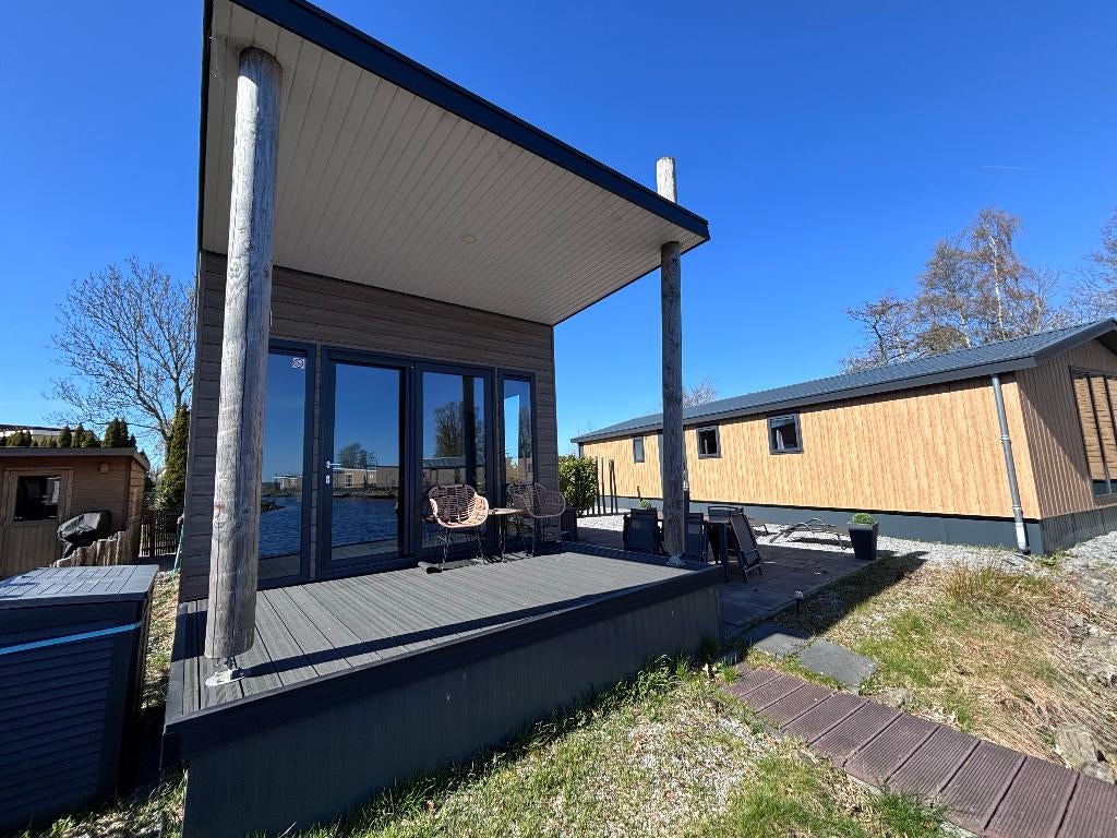 Chalet aan het water - Friesland vakantiepark Bergumermeer, Tot en met 4