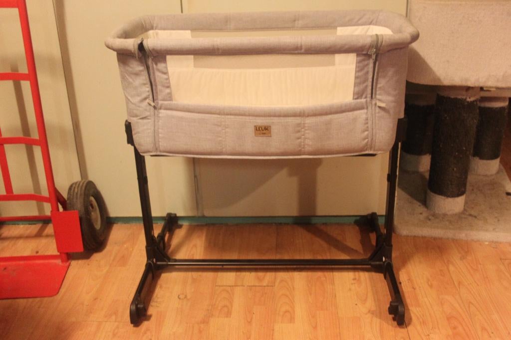 803b - leuk - wieg aan bed, Kinderen en Baby's, Ophalen, Gebruikt, Ledikant