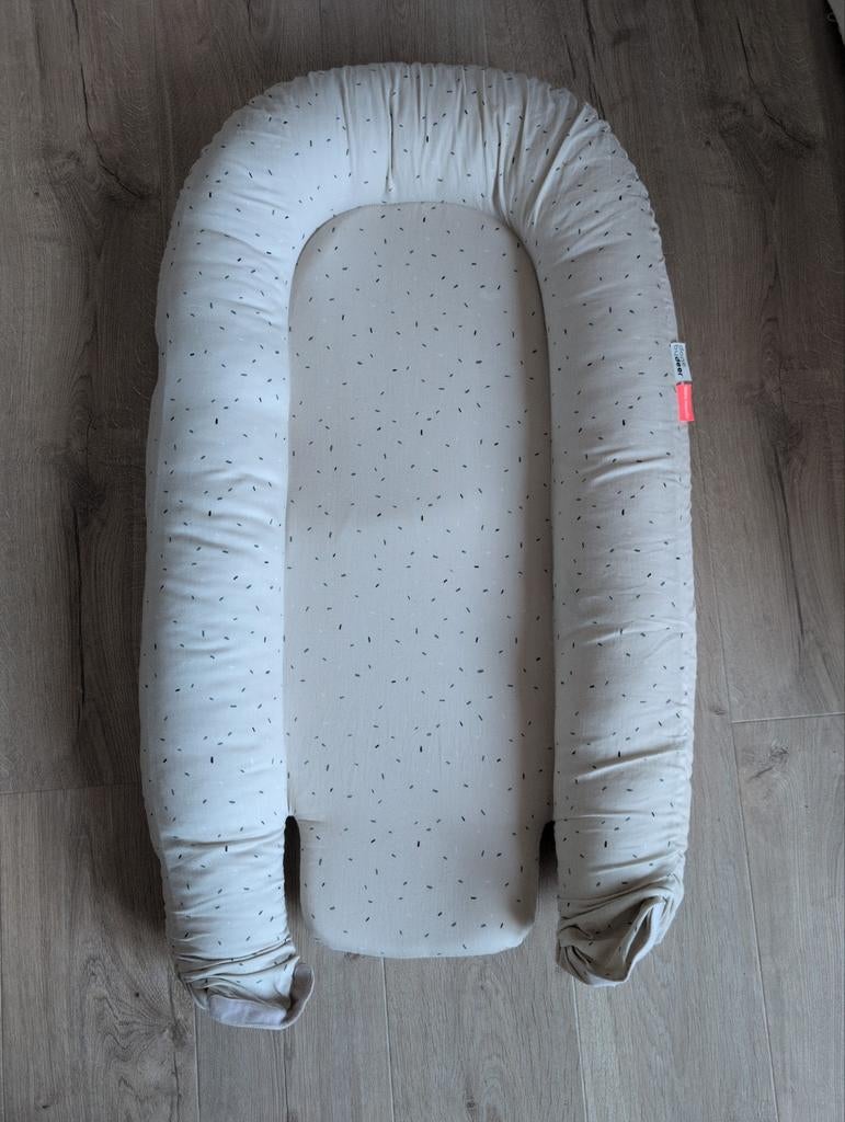 Done by Deer babynestje - Zo goed als nieuw, Ophalen of Verzenden