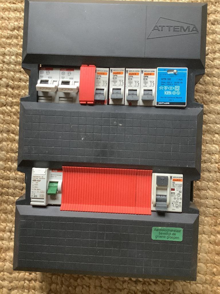 Groepenkast met groepen, aardlekschakelaar, beltrafo etc., Ophalen, Gebruikt, Overige typen