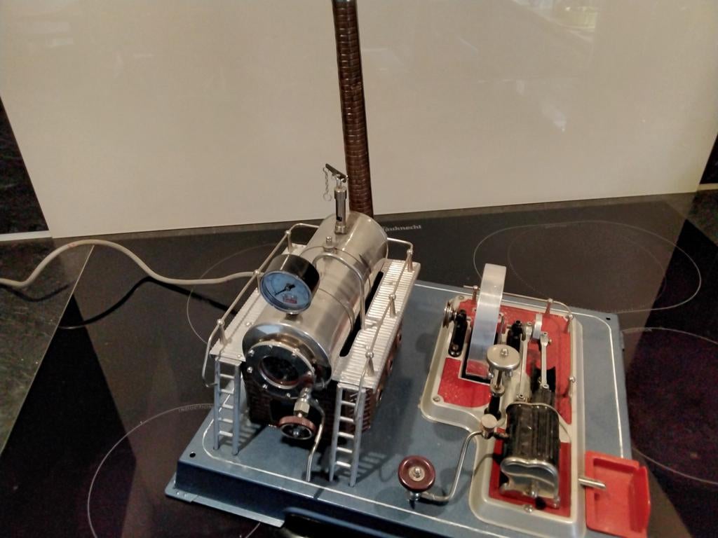 Elektrische Stoommachine Wilesco  D202, Ophalen, Gebruikt, Groter dan 1:32