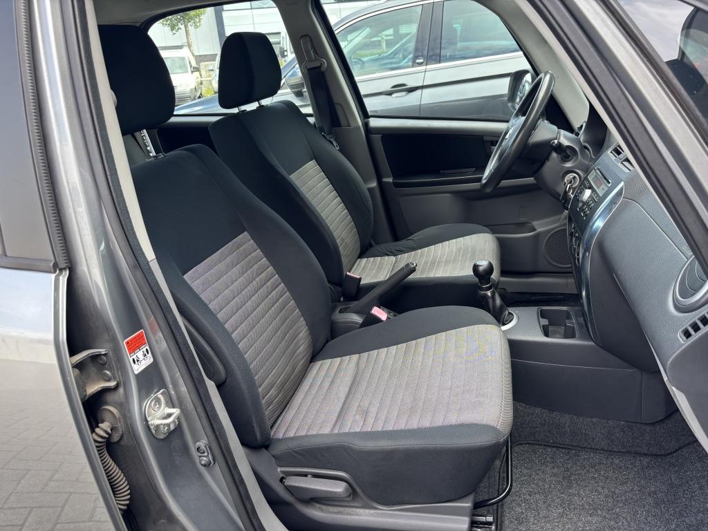 Suzuki SX4 1.6 Shogun Airco met Nieuwe APK (bj 2009), Auto's, Gebruikt, 49 €/maand, Handgeschakeld, Grijs