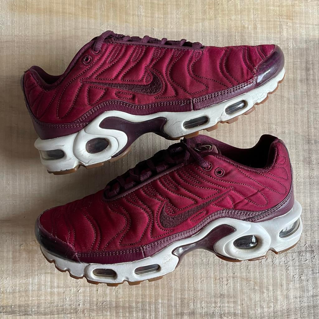 Nike Air Max Plus Tn Tuned Night Maroon 2016 37.5, Kleding | Dames, Ophalen of Verzenden, Zo goed als nieuw, Rood, Sneakers of Gympen
