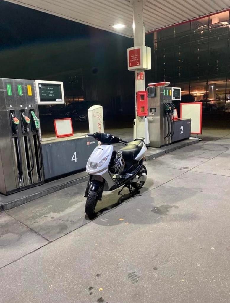 Vivacity 80cc met nieuwe cilinder en uitlaat, Ophalen, Tweetakt, Gebruikt, Peugeot