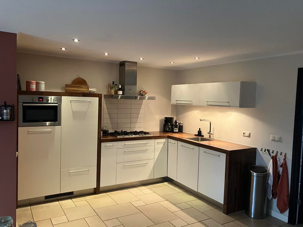 Tulp keuken compleet met apparatuur (incl kokendwater kraan), Huis en Inrichting, Keuken | Complete keukens, Ophalen, Gebruikt