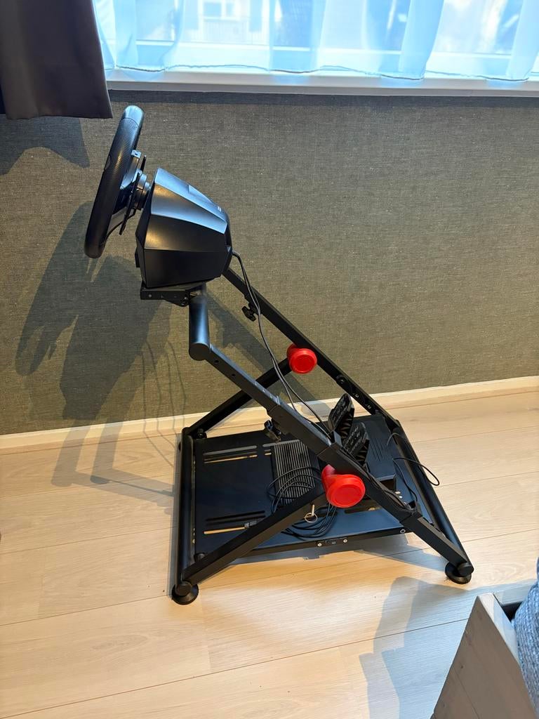 racestuur met pedalen en standaard, Ophalen, Zo goed als nieuw, Stuur of Pedalen, PlayStation 4