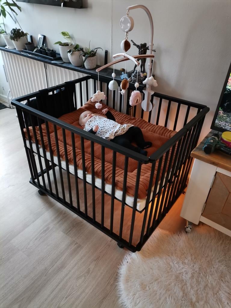 Box Prenatal inklapbaar met wieltjes, Kinderen en Baby's, Ophalen, Zo goed als nieuw, Wieltjes