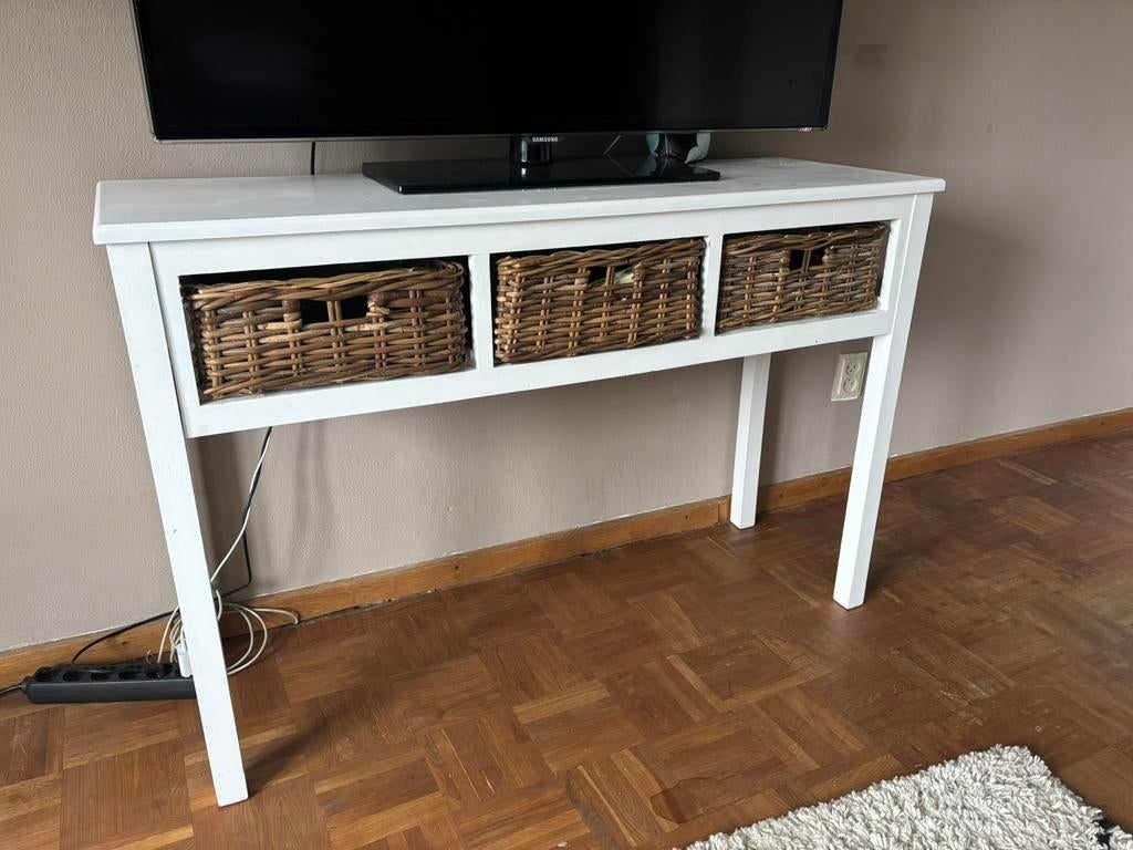 Bijzettafel met rieten manden, Huis en Inrichting, Tafels | Sidetables, Ophalen, 50 tot 100 cm, Rond, Zo goed als nieuw