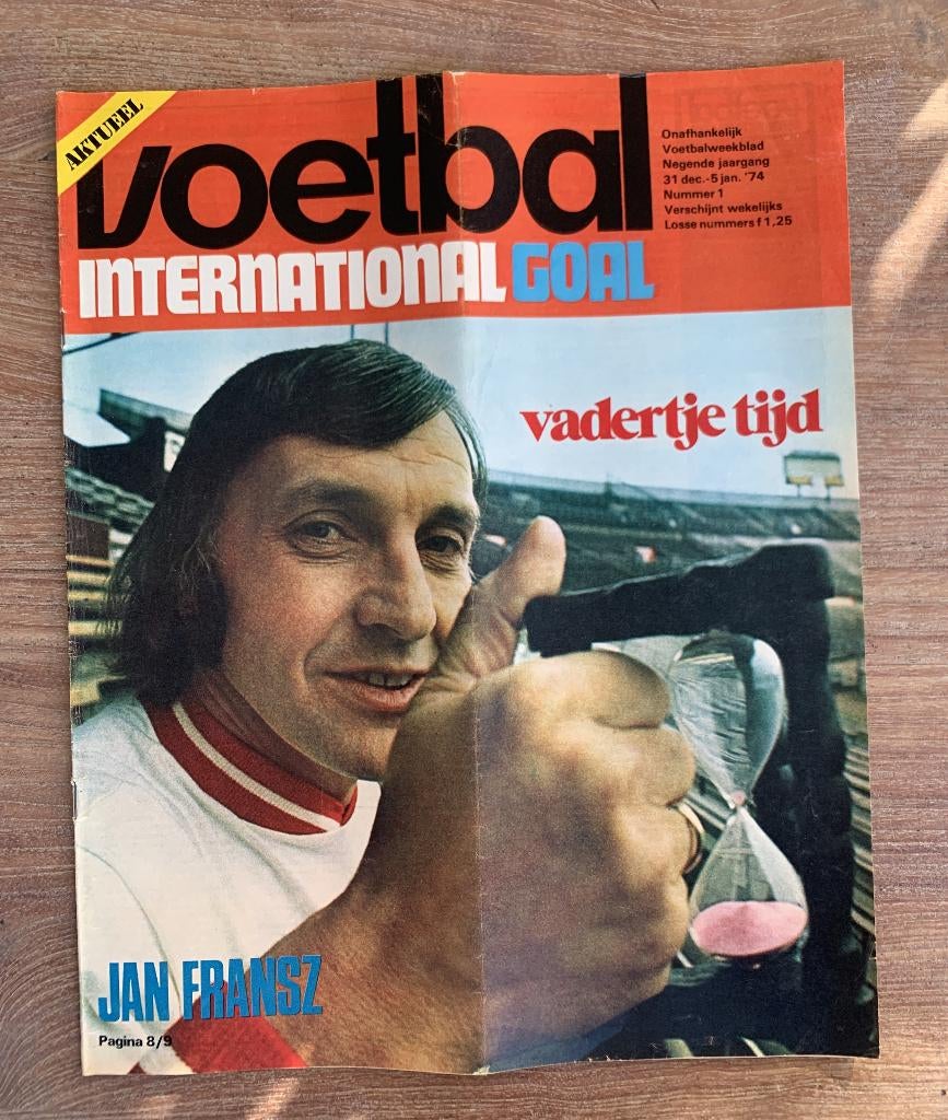 Voetbal International VI Div. tijdschriften uit 1974 / €3,-, Verzamelen, Sportartikelen en Voetbal, Ophalen of Verzenden, Zo goed als nieuw