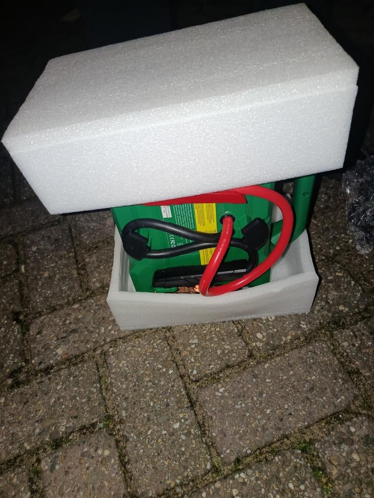 Jungwille 12/24V Jumpstarter & Powerbank, Auto diversen, Jumpstarters, Ophalen of Verzenden, Nieuw