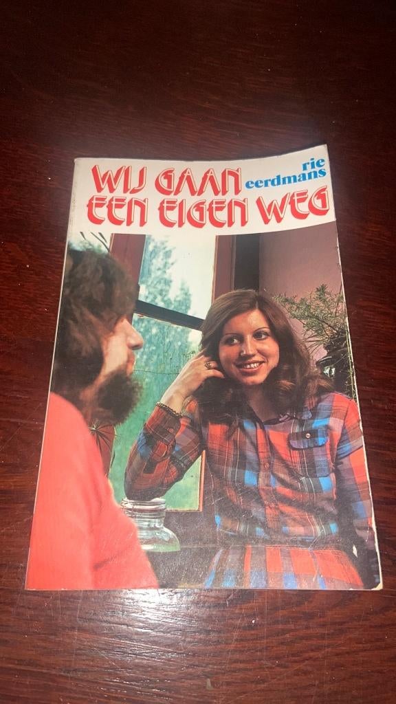 Wij gaan een eigen weg - Rie Eerdmans, Boeken, Ophalen of Verzenden, Zo goed als nieuw