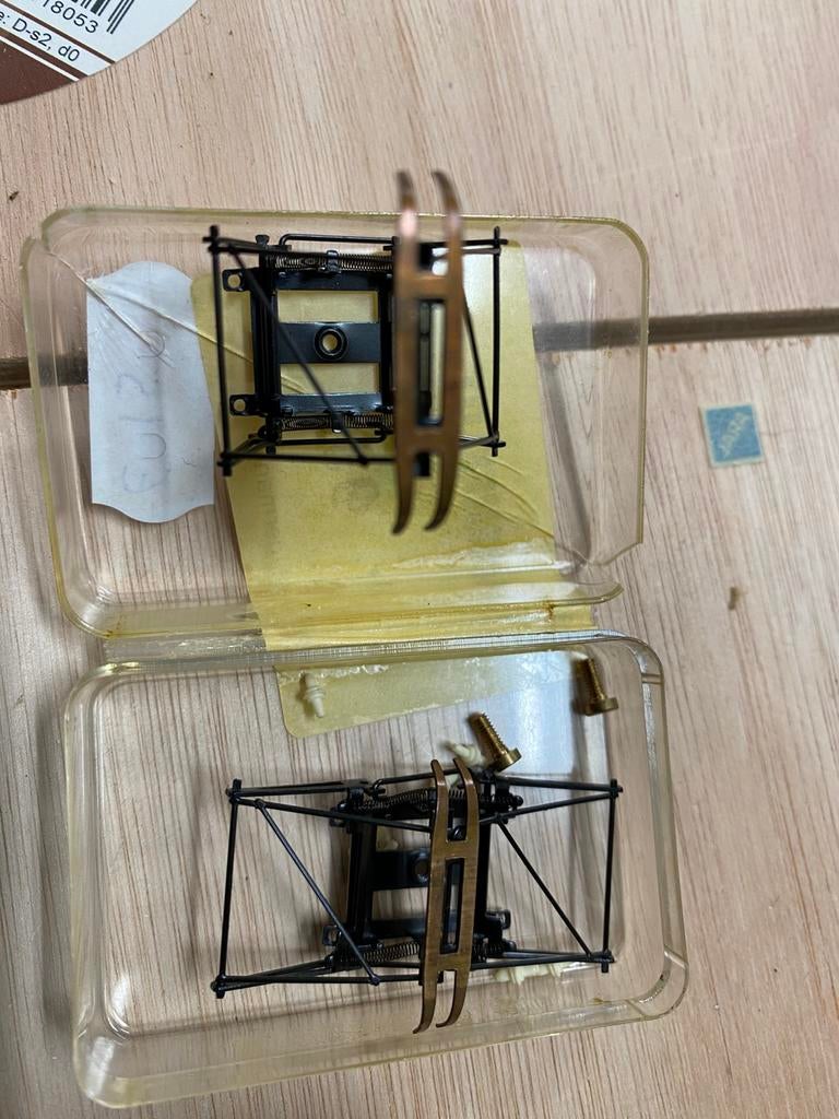 Nieuwe dubbele pantografen 2 stuks HO, Ophalen of Verzenden, Nieuw, Gelijkstroom of Wisselstroom, Overige merken