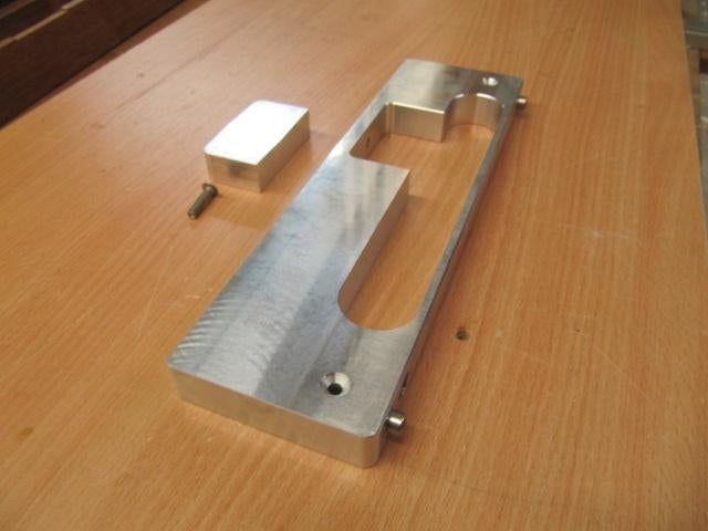 Alu freesmal sluitkom Nemef 192x25 sluitplaat met lip, Doe-het-zelf en Verbouw, Ophalen of Verzenden, Nieuw