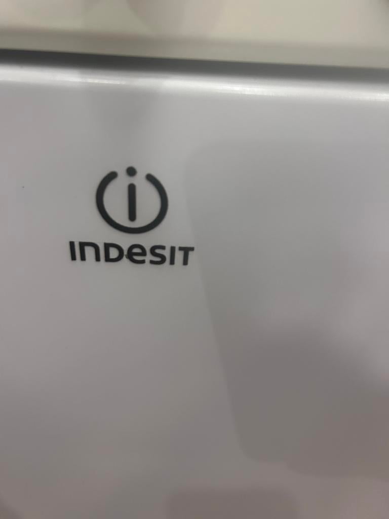 Indesit Droger - Draaitrommel defect, voor onderdelen/handig, 6 tot 8 kg, Ophalen of Verzenden, Voorlader, Niet werkend
