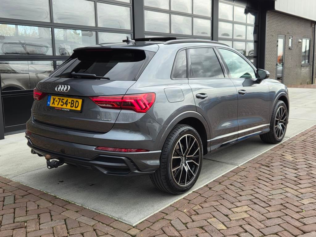 Audi Q3 40 TFSI quattro S Line edition one | Pano | Virtual, Automaat, Gebruikt, Bedrijf, Vierwielaandrijving