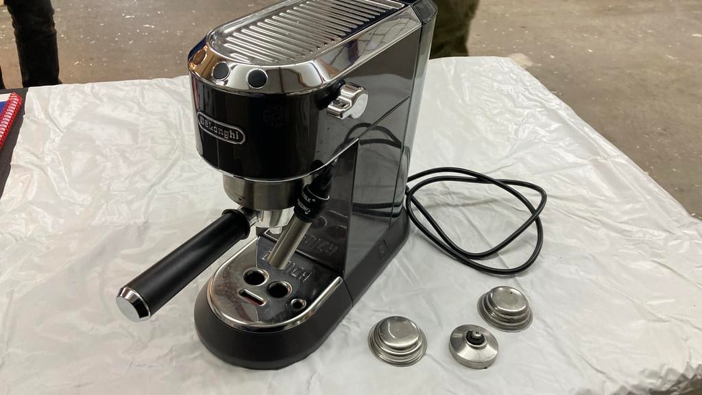 De'Longhi Dedica Style EC785.GY Traditionele Barista Machine, Ophalen, Afneembaar waterreservoir, Gebruikt, Espresso apparaat