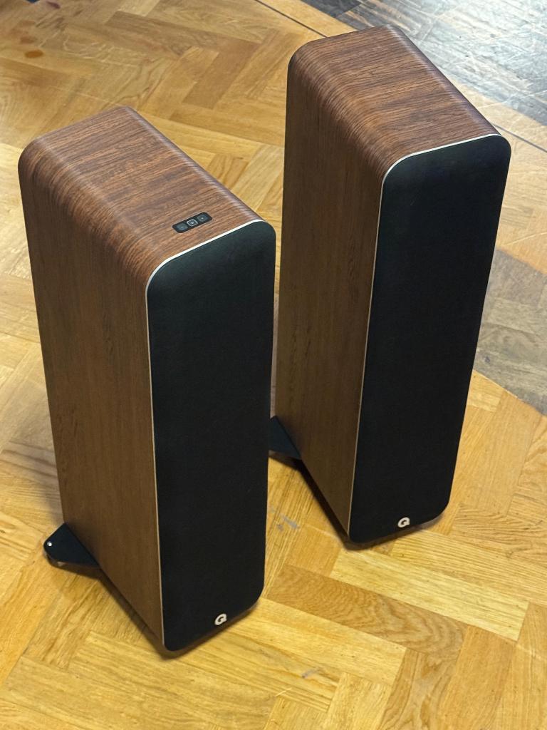 Q acoustics M40 / Demo set, Nieuw, 120 watt of meer, Front, Rear of Stereo speakers, Ophalen
