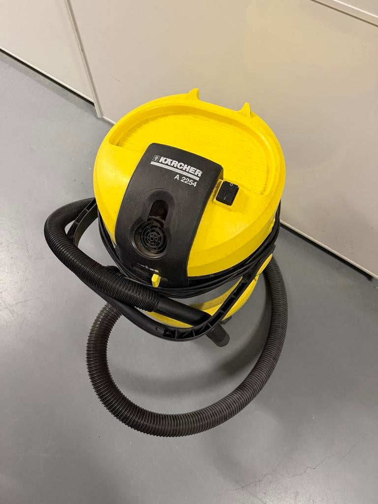 Kärcher A 2254 Stofzuiger Nat/Droogzuiger, Ophalen, Gebruikt, Waterstofzuiger, Reservoir