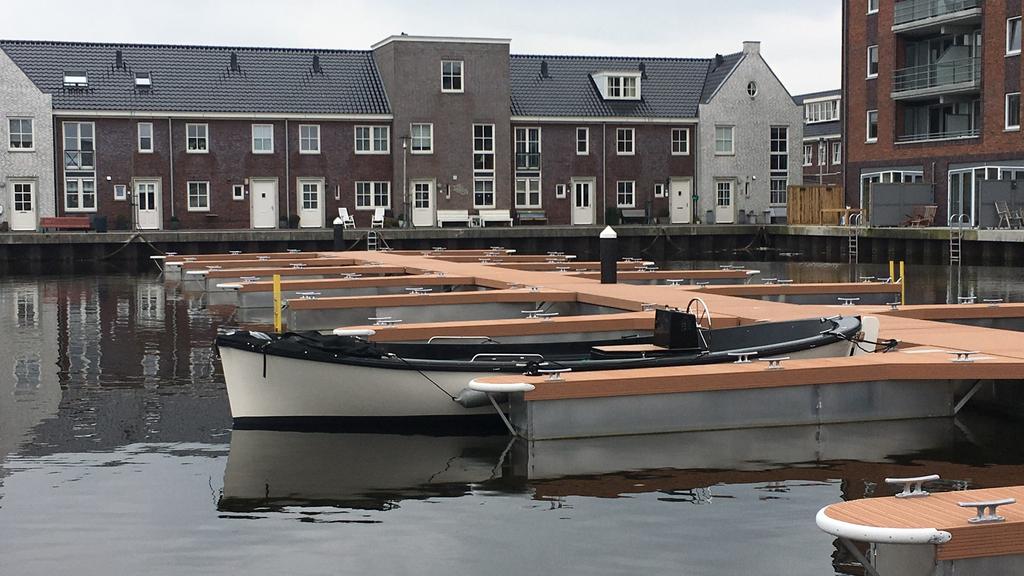 te Huur: Ligplaats 8 x 2.65 meter omgeving Haarlem & A'dam, Herfst, Buiten