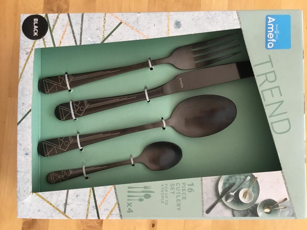 Nieuw Amefa 16 delig bestek RVS vaatwasser bestendig zwart, Nieuw, Ophalen of Verzenden, Rvs of Chroom, Vaatwasserbestendig