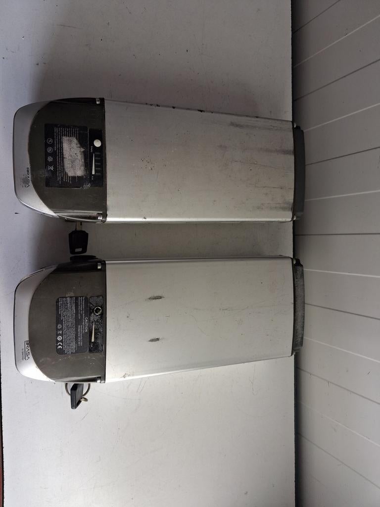 2 stuks defecte fiets accu's Trenergy - Matrabike Cross, Fietsen en Brommers, Trenergy, Www.Trenergy.nl, Ophalen of Verzenden