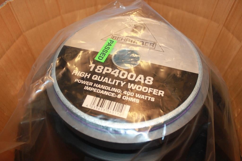 Nieuw Woofer Behringer 18P400A8 400Watt 8Ohm, Audio, Tv en Foto, Luidsprekers, Subwoofer, Nieuw, 120 watt of meer, Ophalen