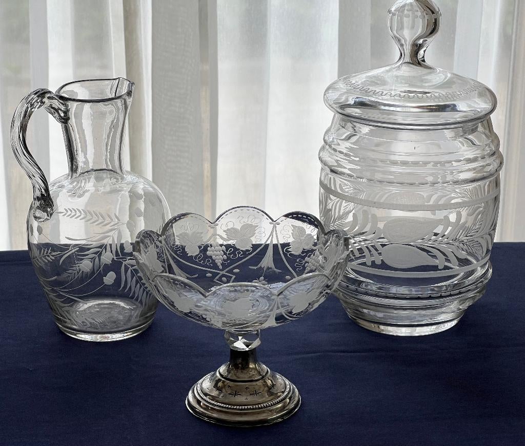 KOEKJESPOT, ANTIEK OORKANNETJE, BONBONSCHAALTJE VOET ZILVER, Verzenden