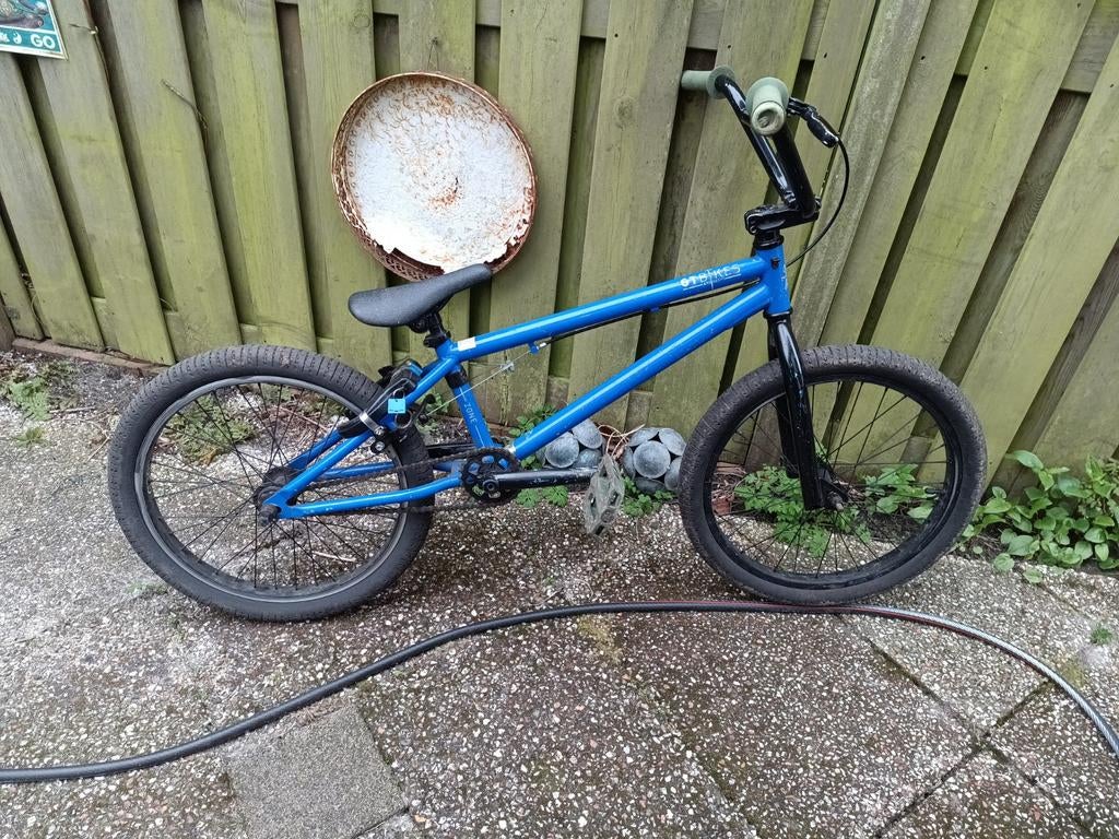 GTBIKES BMX met 20 inch wielen, Fietsen en Brommers, Fietsen | Crossfietsen en BMX, Ophalen of Verzenden, Gebruikt, Chroom, V-brakes