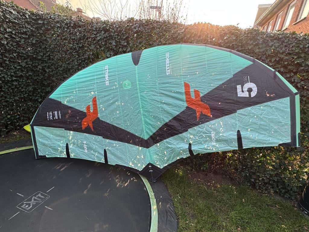 F-One Strike V 4 5mt Wing, Watersport en Boten, Ophalen of Verzenden, Zo goed als nieuw, Wingsurf-wing