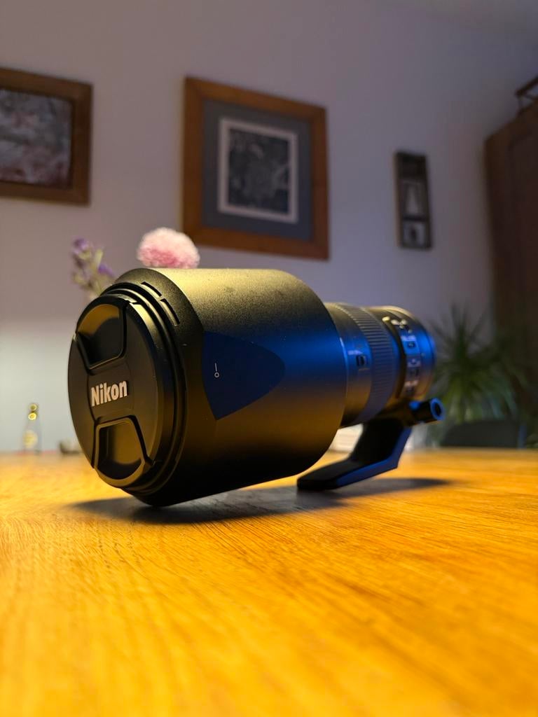 Nikon 200-500mm VR f5.6. Nikkor zoomlens, Ophalen, Zo goed als nieuw, Telelens, Zoom