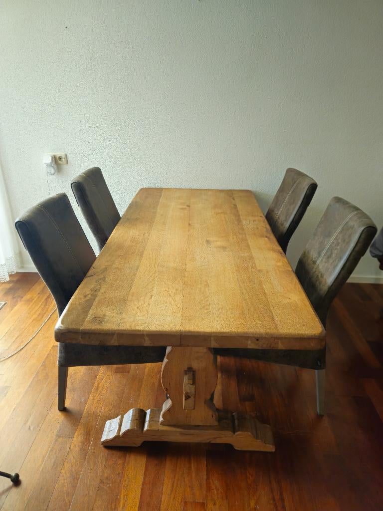 Massieve houten eettafel en 4 stoelen, Huis en Inrichting, Ophalen, Gebruikt, 100 tot 150 cm, Eikenhout