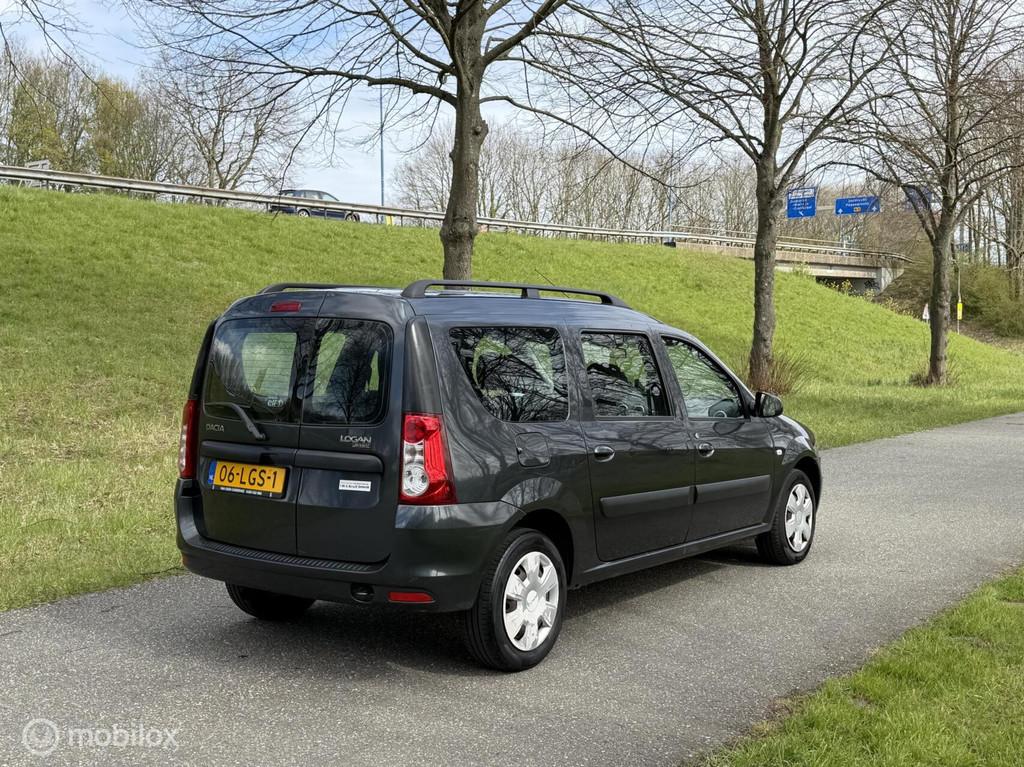 Dacia Logan MCV 1.6-16V Lauréate*AIRCO*ELEK RAMEN*ONDERHOUD, Auto's, Dacia, Voorwielaandrijving, Stof, Gebruikt, Zwart
