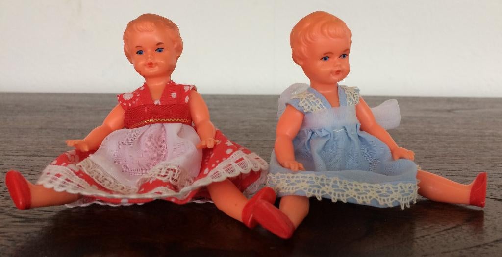 Poppenhuis poppetjes 2 stuks, Ophalen of Verzenden