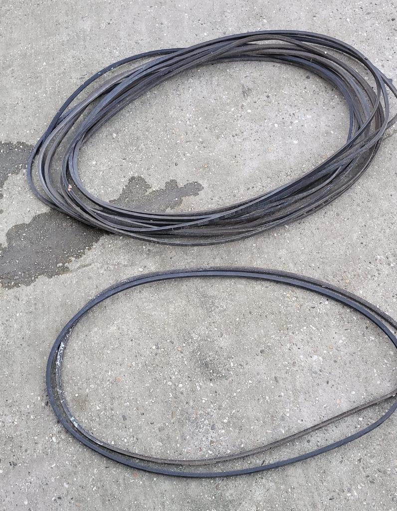 V snaar, Ophalen of Verzenden, Zo goed als nieuw