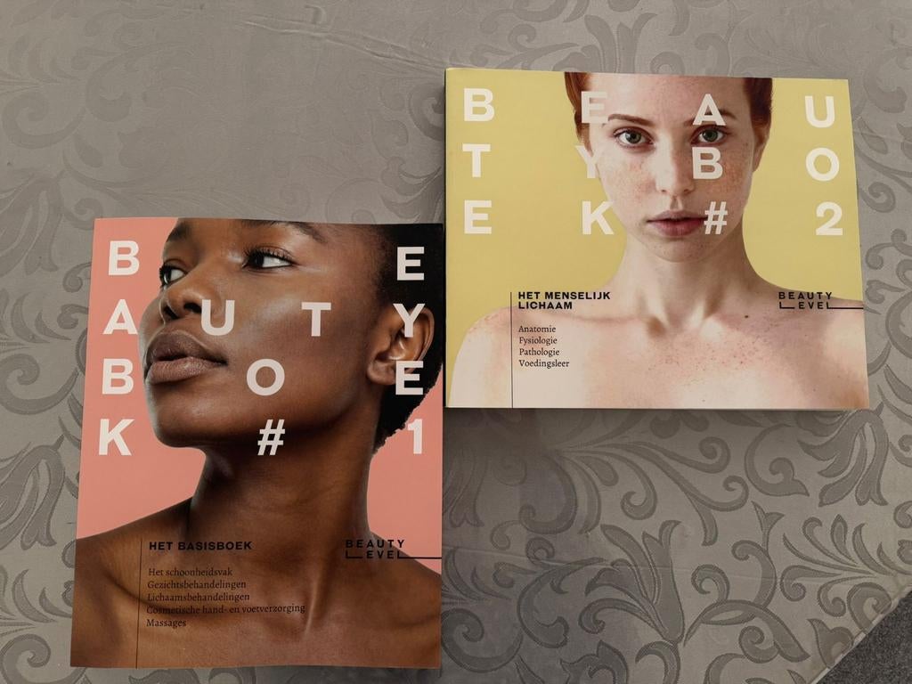 Beauty Boek - Schoonheidsspecialist, Boeken, Ophalen of Verzenden, Zo goed als nieuw, Overige onderwerpen, Beauty Level