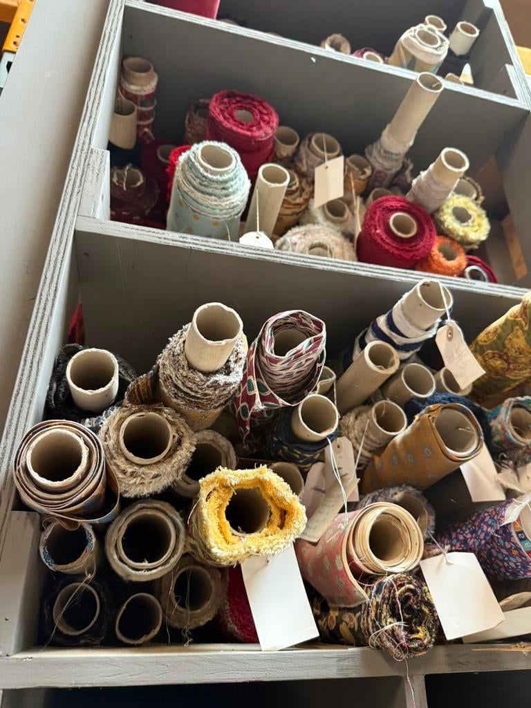 Zijde stof, vintage, rest partij, Hobby en Vrije tijd, Stoffen en Lappen, Ophalen, 120 cm of meer, 200 cm of meer, Zo goed als nieuw