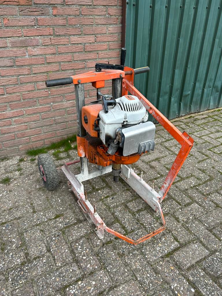 Stihl diamantboormachines - Benzine - Lopend weggezet, Doe-het-zelf en Verbouw, Gereedschap | Boormachines, O, O, O, Ophalen of Verzenden