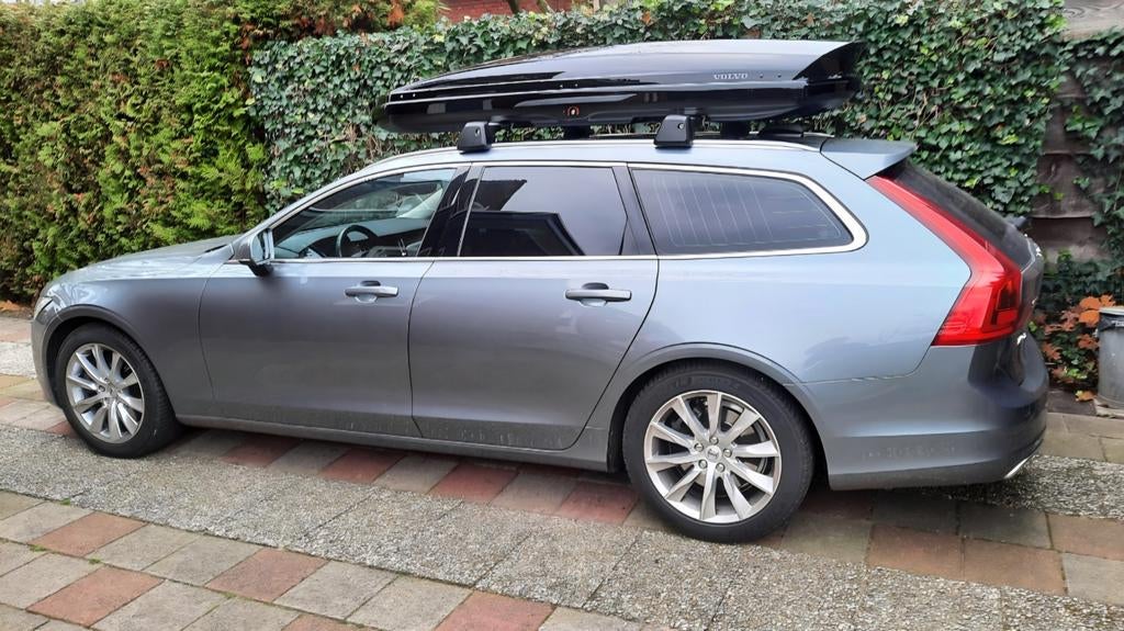 Te huur Volvo dakkoffer. Met Eventueel dakdragers v90of v60., Ophalen, Zo goed als nieuw