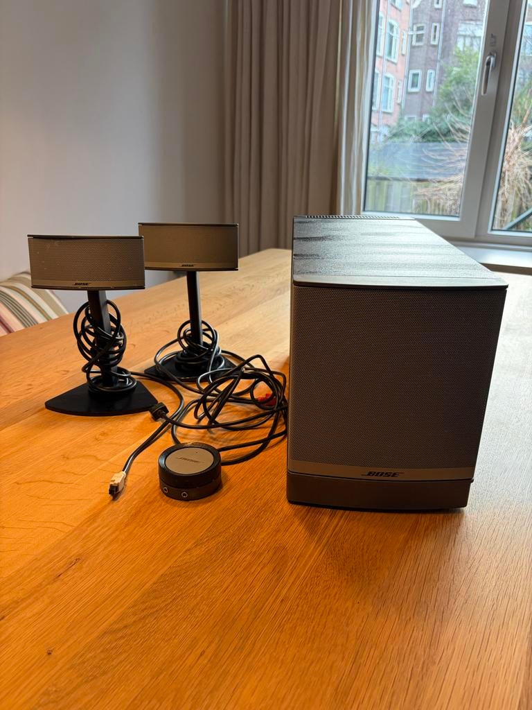 Bose Companion 5 PC Speakers - Goede Geluidskwaliteit, Audio, Tv en Foto, Luidsprekers, Gebruikt, Front, Rear of Stereo speakers