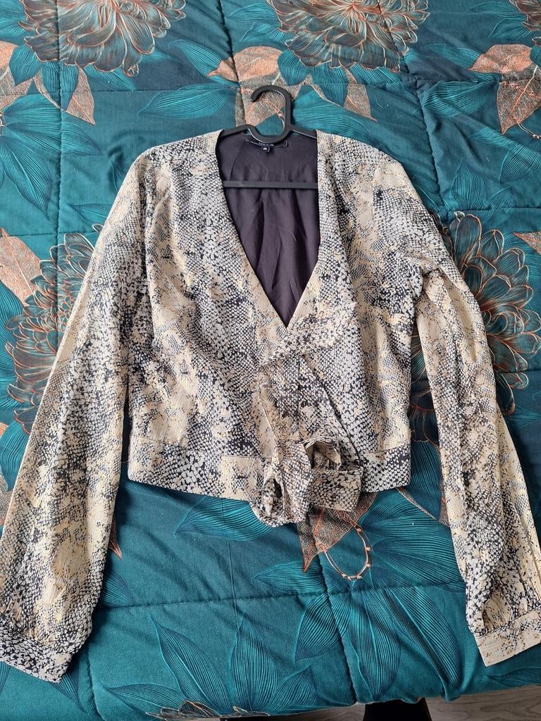 Nikkie Blouse - Goud - Maat 36 - Nieuw, Kleding | Heren, Overige kleuren, Nieuw, Nikkie, Ophalen of Verzenden