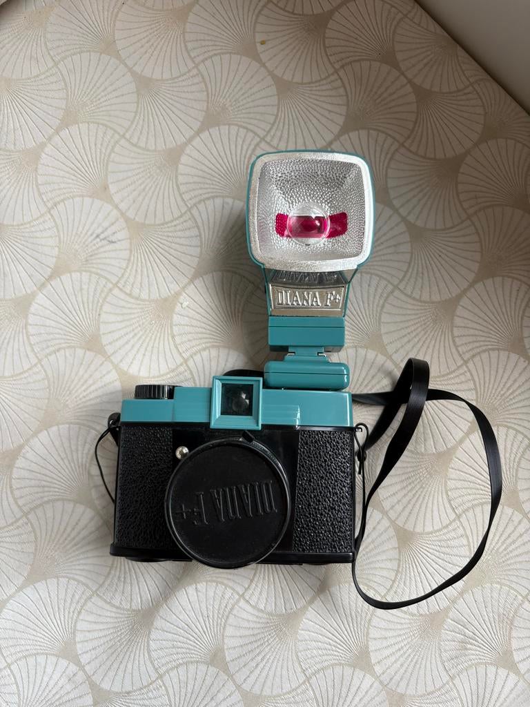 Lomography Diana F+ Analoog Camera - Goede Staat, Ophalen, Zo goed als nieuw, Compact, Overige Merken