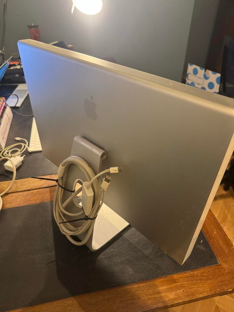 Apple Cinema Display 23 inch, Computers en Software, Monitoren, Ophalen, Gebruikt, Overige typen, Onbekend