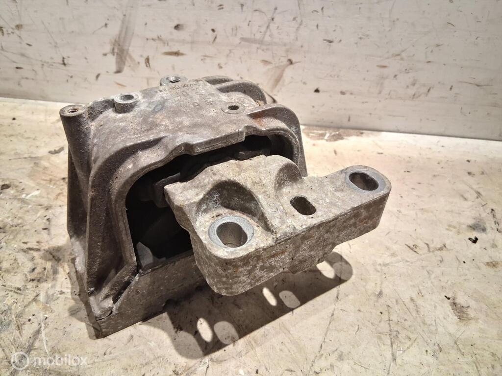 Motorsteunrubber Vw Golf V 1.6 ('03-'08) 1K0199262L, Gebruikt, Volkswagen, Ophalen of Verzenden, Volkswagen
